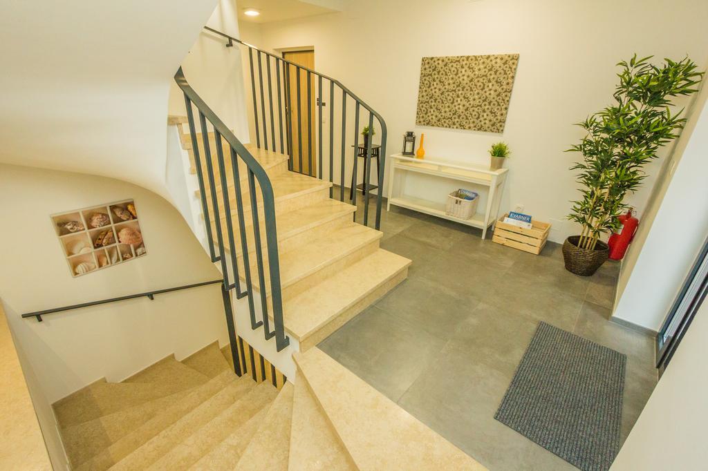 Villa Manus - Boutique Apartments لوفغان المظهر الخارجي الصورة