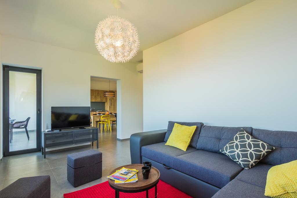 Villa Manus - Boutique Apartments لوفغان المظهر الخارجي الصورة