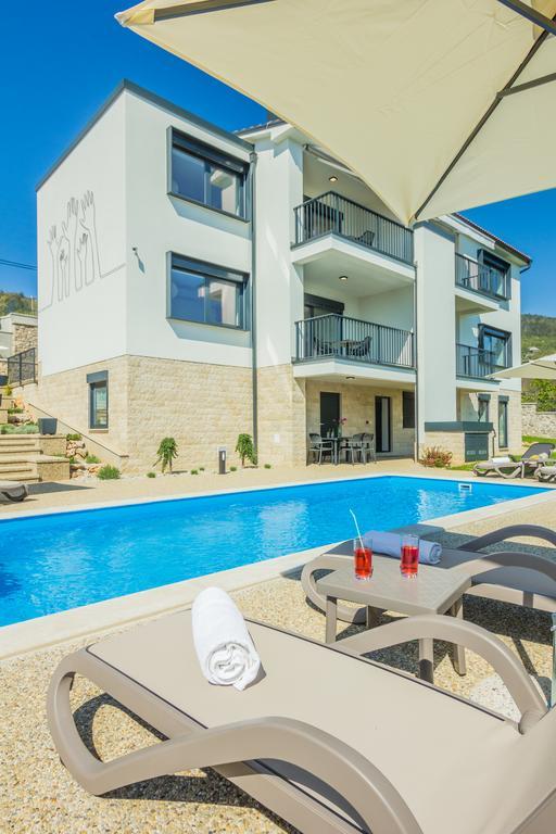 Villa Manus - Boutique Apartments لوفغان المظهر الخارجي الصورة